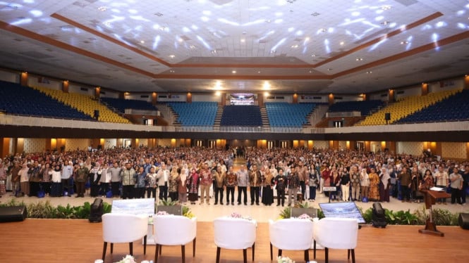 Pertemuan Jajaran Rektorat Unair dengan Orang Tua Mahasiawa Baru 2026/2027.