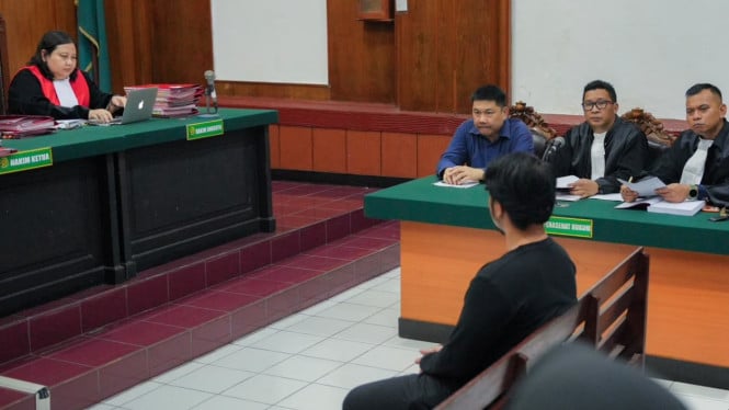 Sidang perkara wire rope tak ber-SNI di PN Surabaya.