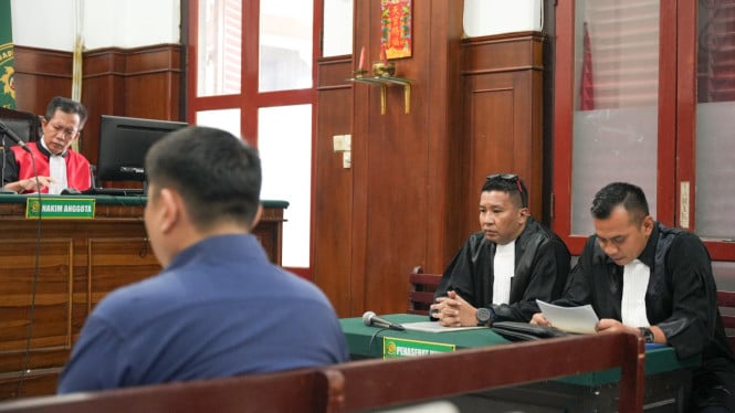 Sidang perkara wire rope di PN Surabaya.