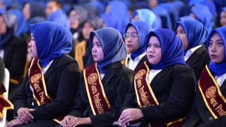 UAD Jogjakarta Cetak 10.000 PPG, Mendikdasmen Lontarkan Pesan Mengejutkan