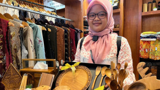 Tampil Perdana di Pameran JCC, Kitchen Ware Kayu Buatan Jepara Dilirik Turis Mancanegara