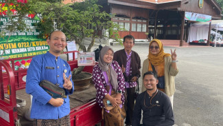 Bonsai SLB Purwosari dan Muhammadiyah Sambut Kepemimpinan Bupati dan Wabup Kudus 2024-2030