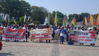 May Day 2025 Damai di Demak, Bupati Eisti’anah Prihatin Semarang Ricuh