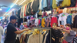 Gak Salah, Tapi Cuci Baju dulu