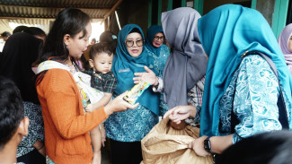 Hindari Anak Kecanduan HP, Simak Tips Cerdas Istri Bupati Pati
