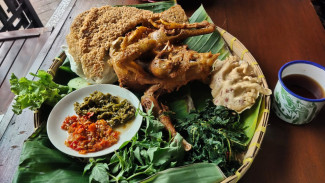 Dari Sopir Wisata ke Pengusaha Kuliner, Sutarno Bangkit Lewat Dapur Kenalkan Ayam Jumbo