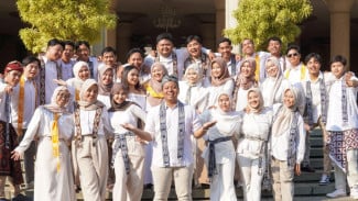 Mahasiswa UGM KKN di Desa Kaki Gunung Rinjani