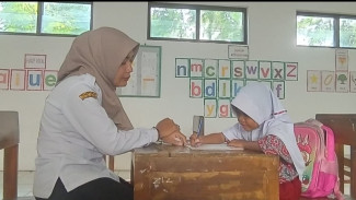 Puluhan SD Negeri di Kudus Kekurangan Murid, Samani Putar Otak Cari Solusi