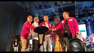 Ahmad Luthfi Resmikan Koperasi Merah Putih Karanganyar Saat Puncak SGS dan Hari Koperasi ke-78