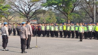 Aparat Gabungan Kepung Stadion GBK Jepara Jelang Laga Persijap Vs Persipura