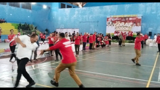 Aksi Lincah Bupati Karanganyar di Lapangan Gobak Sodor, Tim OPD Dibikin Kewalahan