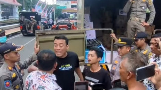 Kisruh Tolak Kenaikan Pajak PBB-P2, Massa Nyaris Baku Hantam dengan Plt Sekda Pati Riyoso