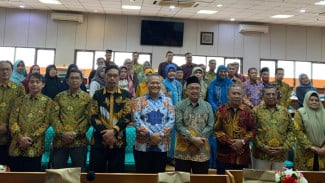 UMY Berangkatkan 59 Jemaah Umrah: Penghormatan untuk Dosen, Pensiunan, dan Tokoh Persyarikatan