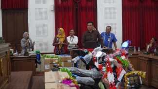 Dihadiahi Motor dan 16 Sepeda Listrik, 128 Desa di Jepara Lunasi PBB P2