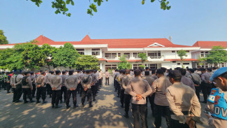 Tak Ingin Unjuk Rasa Hari Tani Ricuh, Ratusan Aparat Gabungan di Pati Kawal Lokasi Demo