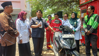 Baznas Kulonprogo Salurkan Bantuan Sarana Bengkel Motor Z Auto Kepada 15 Penerima
