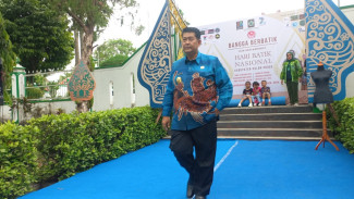 Pelajar Kulonprogo Belajar Membatik Bersama
