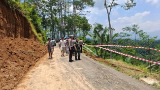Truk Molen Masuk Jurang di Watumalang Wonosobo, Sopir Tewas Tergencet