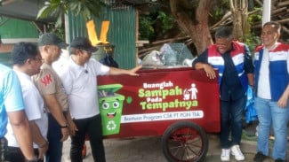 PGN Serahkan 50 Gerobak Sampah dan Insinerator untuk Dukung Pengelolaan Sampah di Yogya