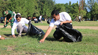 Gotong Royong Bersihkan Alun-Alun Wates, Sinergi Pemerintah, TNI, dan Masyarakat Kulonprogo