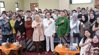 Irwan Hidayat Ungkap Rahasia Bisnis dan Kehidupan di FISIP UPN Veteran