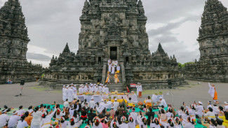 Candi Prambanan Rayakan Usia ke-1.169 Tahun Lewat Prosesi Abhiseka Samapta Diwyottama Siwalaya