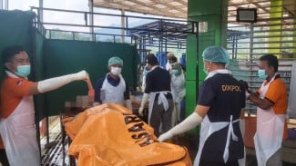 7 Korban Longsor Situkung Teridentifikasi, 20 Warga Masih Dicari: Tim SAR Kerahkan K9