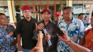 ADD Terancam Turun Rp 17 miliar, Puluhan Kades Tegal Datangi Bupati di RSUD Soeselo