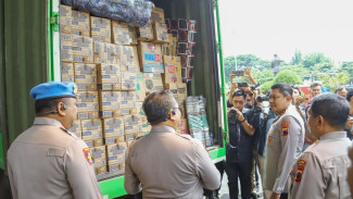 Polda Jateng Kirim 13.500 Bantuan dan Tenaga Medis untuk Korban Bencana Sumatera