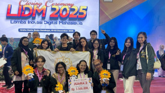 Poster Born To Live Karya Mahasiswa ISI Yogyakarta Raih Juara 2 LIDM 2025
