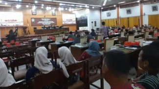 Enam Fraksi DPRD Demak Tanggapi Dua Raperda Prioritas, TPU dan Desa Wisata, dalam Paripurna ke-41