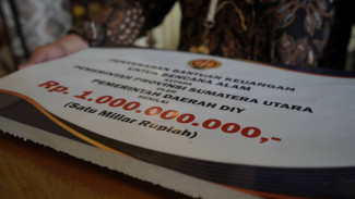 DIY Salurkan Bantuan Rp 3 Miliar untuk Korban Banjir Sumatra