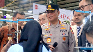 PT Akarsa Garment Pemalang Bangkit Lagi, Wakapolri Bagi Ribuan Sembako