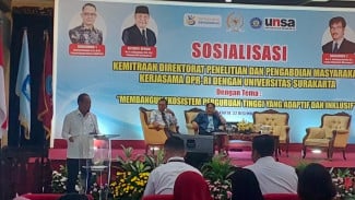 Di UNSA, Anggota Komisi X DPR RI Juliyatmono Soroti Urgensi Reformasi Pendidikan Tinggi Nasional