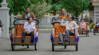 Presiden Prabowo Subianto Bantu Becak Listrik untuk DIY