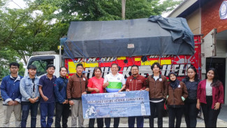 UNDIP Serahkan Bantuan Teknologi Air Minum Portabel untuk Warga Terdampak Banjir Padang