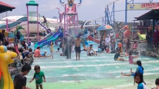 Tanpa Kembang Api, Kolam Renang Intanpari Karanganyar Diserbu 5.000 Pengunjung, Diprediksi 7.000 di Awal 2026