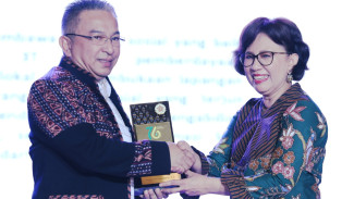 Jalan Sunyi Robert Fanggidae Memberdayakan Daerah 3T