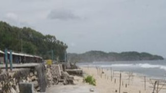 Penataan Kawasan, Pantai Sepanjang kini Bersih