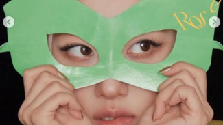 Rosé BLACKPINK Gemilang di Sampul Elle Korea, Aura Mewah YSL Curi Perhatian