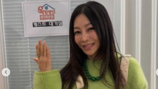 Hwang Shin Hye Curi Perhatian di Usia 62, Tampil Awet Muda dan Gaya Trendi Tuai Pujian