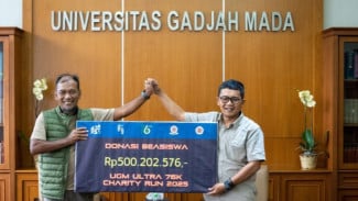 Komunitas Alumni UGM Pecinta Lari Salurkan Donasi Rp 500 Juta untuk Beasiswa dan Masyarakat Terdampak Bencana