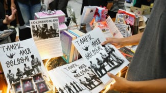 Pameran “44 Zine” Mahasiswa UMY: Kreativitas Cetak Membaca Dinamika Konsumen Muda