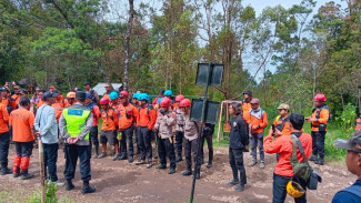 Pencarian Pendaki Hilang di Bukit Mongkrang Gunung Lawu Masuk Hari ke-9, Tim Telusuri Indikasi Bau Anyir