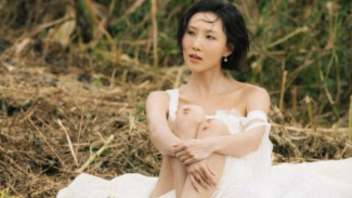 Hwasa Pecahkan Rekor! MV “Good Goodbye” Tembus 100 Juta Views dalam Waktu Singkat