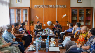 UGM–Hitachi Perkuat Sinergi Riset dan Inovasi