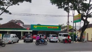 Melihat Soto Mbok Giyem di Depan Kodim Karanganyar yang Viral Usai Momen Foto Bareng Anies