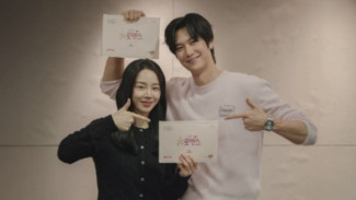 Love O’Clock: Shin Hae Sun & Na In Woo Reuni! Romcom Tukar Jiwa Tiap 1 Jam Siap Tayang di Netflix