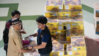 Lazismu UMY Sambut Ramadan dengan Tebar 1,5 Ton Kurma dan 300 Boks Air Mineral