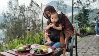 Sensasi Makan di Atas Ketinggian 1420 Mdpl di MH Cafe Bukit Mitis, Iga Bakar dan View Gunung Lawu Jadi Daya Tarik
